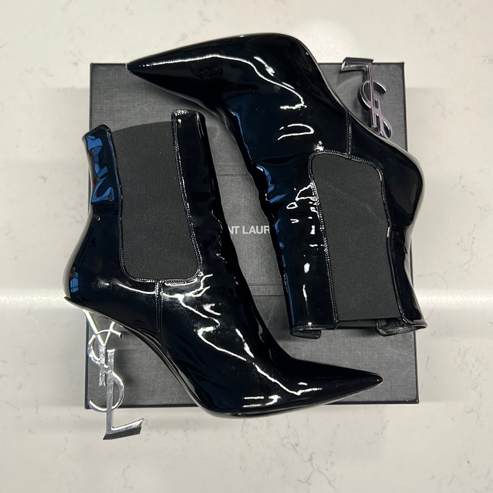 Classic Saint Laurent Women’s Patent Leather Opyum Logo Heel Boots
